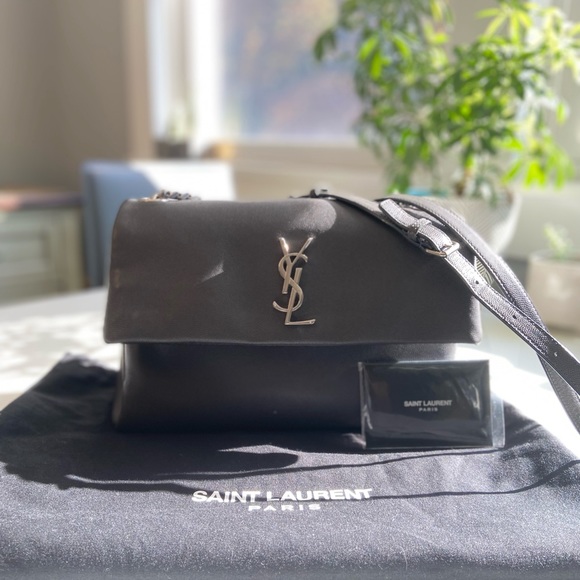 YSL Handbag - Picture 2 of 15